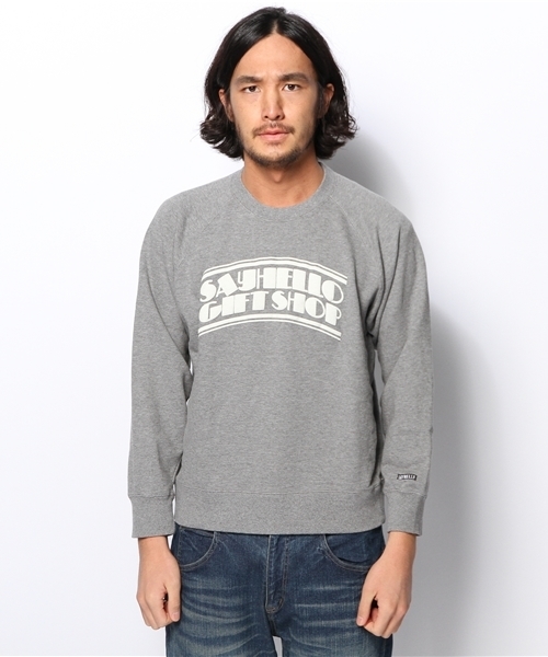 BEAMS T（ビームスティー）の「SAYHELLO / Gift Shop Crew Sweat（スウェット・メンズ・グレー・MEDIUM/SMALL/LARGE/X-LARGE）」の3枚目の写真