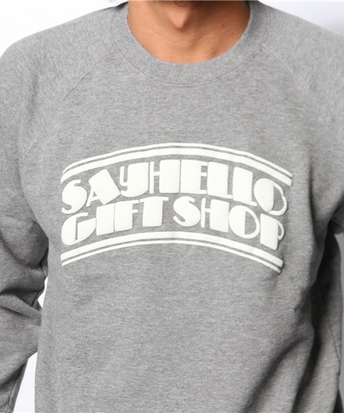 BEAMS T（ビームスティー）の「SAYHELLO / Gift Shop Crew Sweat（スウェット・メンズ・グレー・MEDIUM/SMALL/LARGE/X-LARGE）」の8枚目の写真