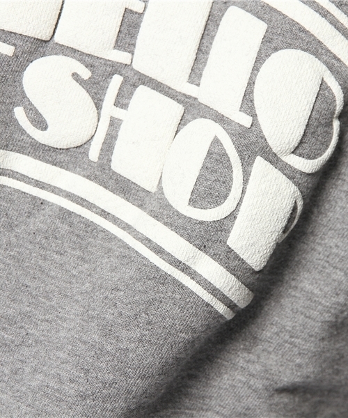 BEAMS T（ビームスティー）の「SAYHELLO / Gift Shop Crew Sweat（スウェット・メンズ・グレー・MEDIUM/SMALL/LARGE/X-LARGE）」の9枚目の写真