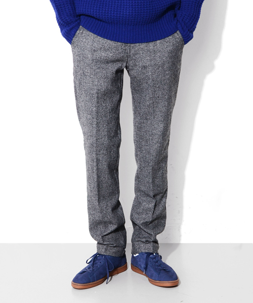 URBAN RESEARCH DOORS MENS（アーバンリサーチ ドアーズ メンズ）の「DOORS フラノトラウザー（その他パンツ・メンズ・ライトグレー/チャコール/ネイビー/カーキ・36/38/40/42）」の3枚目の写真