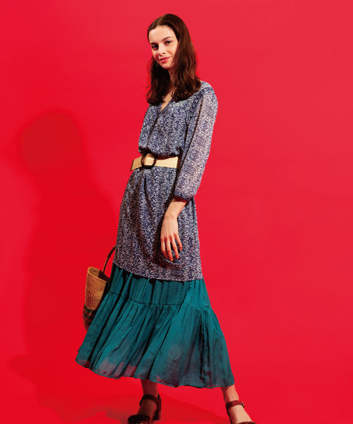 JETSET SOLO PLUS (ジェットセットソロプラス)の「【SEE U SOON】モノトーンエスニックプリントワンピース(ワンピース・レディース・ブルー/レッド・38)」の3枚目の写真