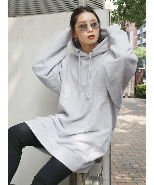 Ungrid(アングリッド)の「ビッグルーズスウェット(スウェット・レディース・オフホワイト/ライトグレー/ブラック・FREE)」の3枚目の写真