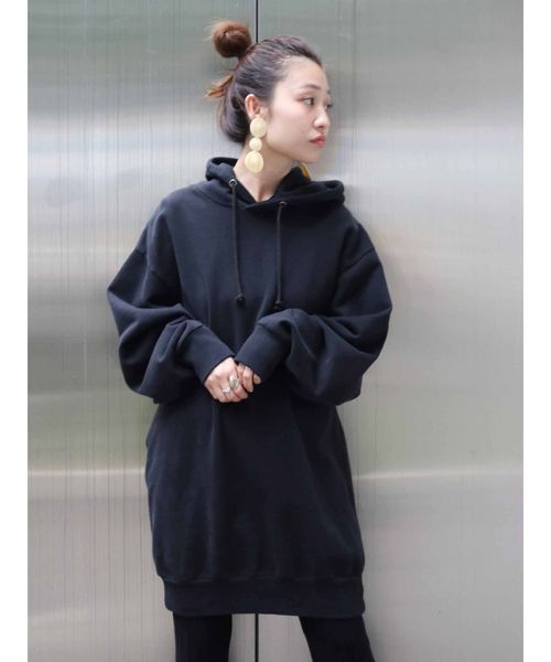 Ungrid(アングリッド)の「ビッグルーズスウェット(スウェット・レディース・オフホワイト/ライトグレー/ブラック・FREE)」の2枚目の写真