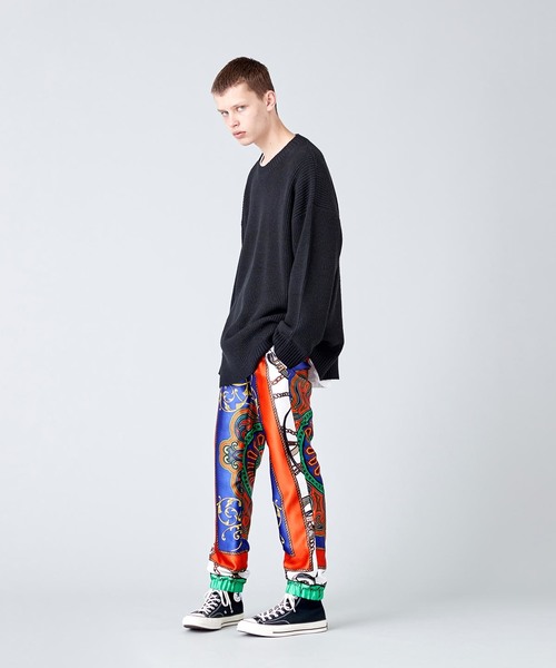 NOISE MAKER（ノイズメーカー）の「オリジナルスカーフ柄パンツ