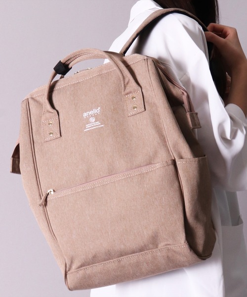 anello(アネロ)の「(LF)【anello】がばっと開く 口金 バックパック(レギュラーサイズ)(バックパック/リュック・レディース・ライトグレー/ブラック/ネイビー/グレー/ベージュ/マスタード/トリコロール・FREE)」の4枚目の写真