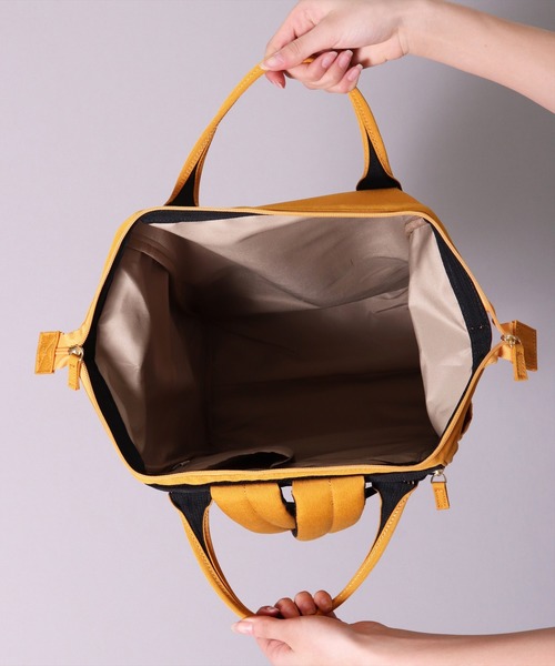 anello(アネロ)の「(LF)【anello】がばっと開く 口金 バックパック(レギュラーサイズ)(バックパック/リュック・レディース・ライトグレー/ブラック/ネイビー/グレー/ベージュ/マスタード/トリコロール・FREE)」の9枚目の写真