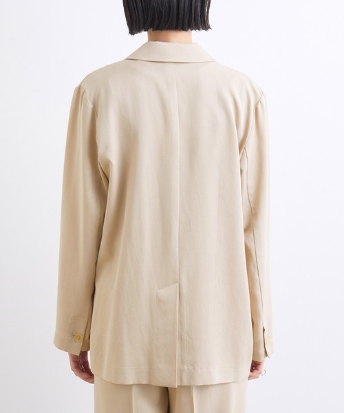 ADAM ET ROPE'（アダムエロペ）の「テンセルフルイドジャケット（ノーカラージャケット・レディース・ベージュ/ライトグリーン・FREE）」の15枚目の写真