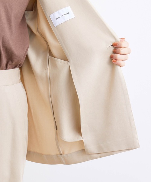 ADAM ET ROPE'（アダムエロペ）の「テンセルフルイドジャケット（ノーカラージャケット・レディース・ベージュ/ライトグリーン・FREE）」の12枚目の写真