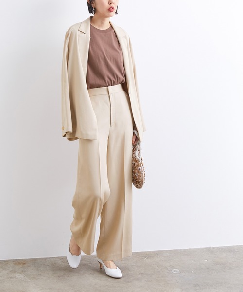 ADAM ET ROPE'（アダムエロペ）の「テンセルフルイドジャケット（ノーカラージャケット・レディース・ベージュ/ライトグリーン・FREE）」の4枚目の写真