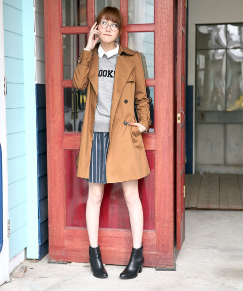 LOWRYS FARM(ローリーズファーム)の「TCツイルトレンチコート 550822(トレンチコート・レディース・ベージュ/ネイビー・LARGE/MEDIUM)」の1枚目の写真