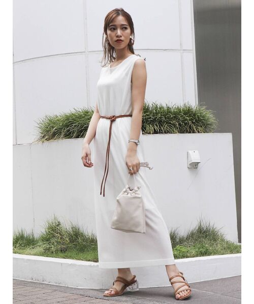 dazzlin（ダズリン）の「シアーニットロングワンピース（ワンピース・レディース・ブラック/ブラウン/オフホワイト/グリーン・FREE）」の6枚目の写真