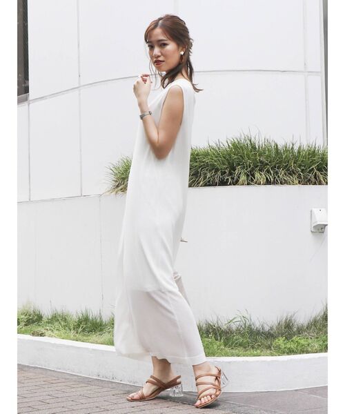 dazzlin（ダズリン）の「シアーニットロングワンピース（ワンピース・レディース・ブラック/ブラウン/オフホワイト/グリーン・FREE）」の7枚目の写真