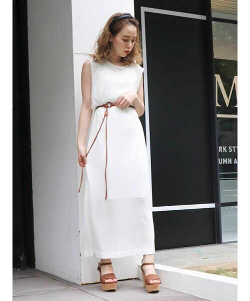 dazzlin（ダズリン）の「シアーニットロングワンピース（ワンピース・レディース・ブラック/ブラウン/オフホワイト/グリーン・FREE）」の12枚目の写真