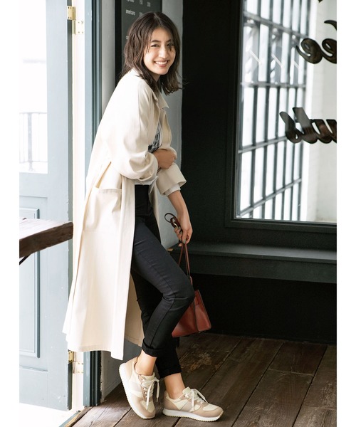 GeeRA（ジーラ）の「ラインデザインスニーカー（スニーカー・レディース・グレー/ブラック/ベージュ/ピンクベージュ・LARGE/SMALL/MEDIUM/X-LARGE）」の11枚目の写真