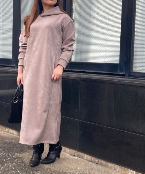 INTERPLANET（インタープラネット）の「ベロアダンボールフード付ワンピース（ワンピース・レディース・モカ/ライトグレー/チャコールグレー・FREE）」の3枚目の写真