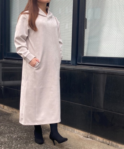 INTERPLANET（インタープラネット）の「ベロアダンボールフード付ワンピース（ワンピース・レディース・モカ/ライトグレー/チャコールグレー・FREE）」の13枚目の写真