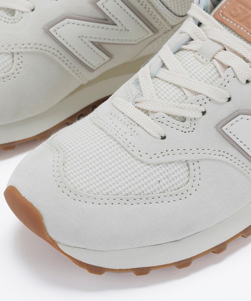 NEW BALANCE(ニューバランス)の「New Balance ニューバランス WL574 スニーカー NB-WL574BCV NB レディース(スニーカー・レディース・ベージュ・23.5cm/22.5cm/25.5cm/24.5cm/25.0cm/23.0cm/24.0cm/22.0cm)」の3枚目の写真
