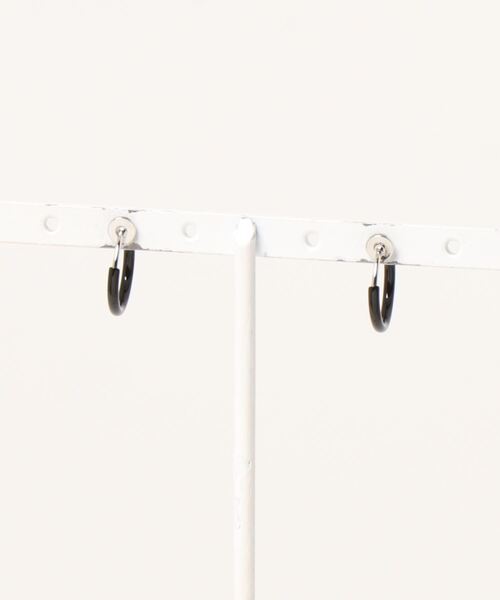 sunny branch（サニーブランチ）の「ブラス　12㎜フープイヤリング（イヤリング・レディース・ブラック/シルバー/ゴールド/スミクロ/ライトピンク/ラベンダー・FREE）」の9枚目の写真