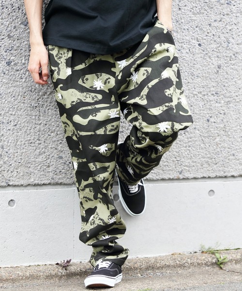 ８(eight)（エイト）の「シェフパンツ（チノパンツ・メンズ・ホワイト/ブラック/ブラウン/カーキ/サックスブルー/サンドベージュ/ホワイト系その他/ブラック系その他/グレー系その他/ブラウン系その他/ワンウォッシュ/ブラック系その他2/ネイビー系/カーキ系1/ネイビー系1/ブラック系その他4/ホワイト系その他2/ブラック系その他3/ネイビー系2/ベージュ/グリーン系その他/ベージュ系その他3/キナリ/ベージュ系その他2/ネイビー/ブラック系その他5/ベージュ系その他/ホワイト系その他3・SMALL/MEDIUM/X-LARGE/LARGE）」の22枚目の写真