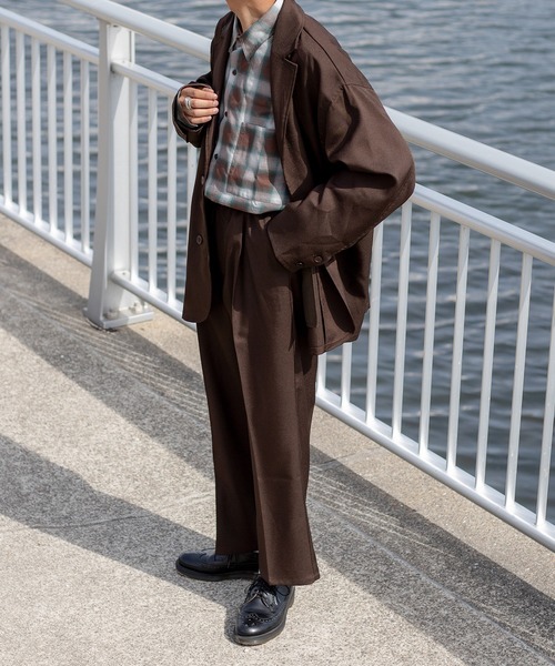 kutir（クティール）の「【セットアップ着用可】1タックストレートイージースラックス（スラックス・メンズ・ブラック/ダークブラウン/ブルーグレー・SMALL/MEDIUM/LARGE）」の5枚目の写真