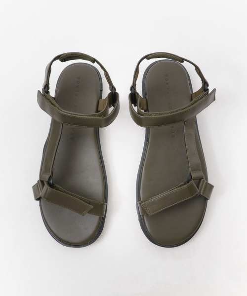SENSE OF PLACE by URBAN RESEARCH(センスオブプレイスバイアーバンリサーチ)の「フェイクレザーベルクロサンダル(サンダル・メンズ・ブラック/カーキ・MEDIUM/LARGE)」の5枚目の写真