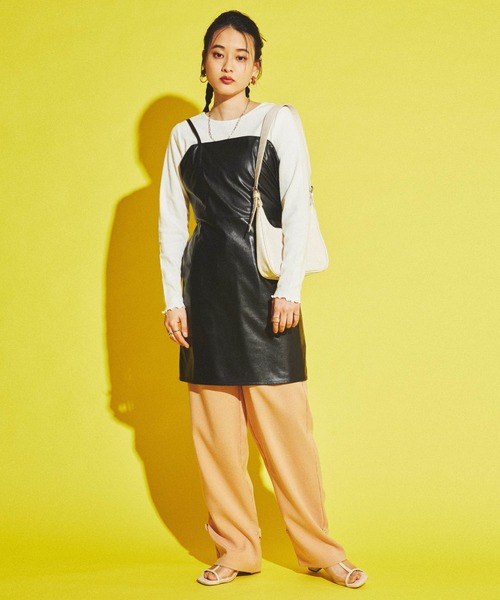 dispark（ディスパーク）の「DISPARK/サークルスリットデザインＴシャツ（Tシャツ/カットソー・レディース・ブルー/オフホワイト・FREE）」の3枚目の写真