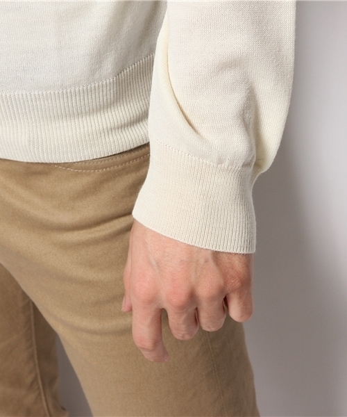 BEAMS F(ビームスエフ)の「BEAMS F / ITALY製ソリッドタートル(ニット/セーター・メンズ・ホワイト/ブラック系その他/ブラック/ブラウン/ブルー系その他/ネイビー・48/46/44/50)」の11枚目の写真