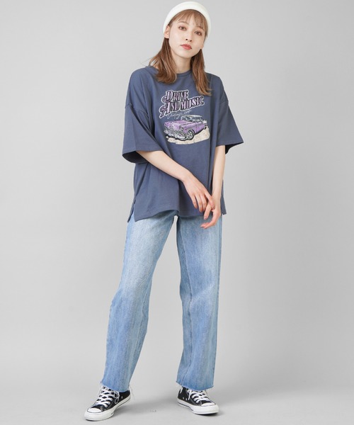 SPINNS（スピンズ）の「【ゆったりシルエット】古着風CARデザイン 半袖Tシャツ（Tシャツ/カットソー・レディース・ブルー/ナチュラル/スミクロ・ONESIZE）」の17枚目の写真