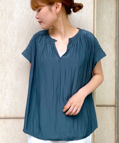 RIVE DROITE（リヴドロワ）の「繊細な女性らしさをプラス　カッセンデシンフレンチブラウス（シャツ/ブラウス・レディース・ネイビー/ダークグリーン/ピンク/オフホワイト/ミント/ブラック/ライトベージュ・FREE）」の4枚目の写真