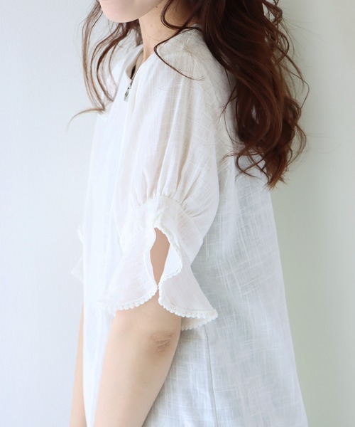 BLUEEAST（ブルーイースト）の「フリル袖リネンブラウス（シャツ/ブラウス・レディース・ネイビー/ブルー/アイボリー/レッド/ベージュ/パープル/グリーン/カーキ/ブラウン/オレンジ/ミント・MEDIUM）」の18枚目の写真