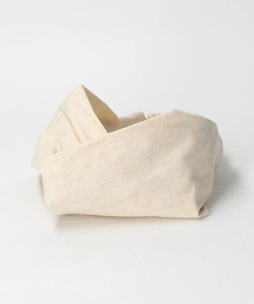 green label relaxing(グリーンレーベルリラクシング)の「SC リネン 無地 クロス ターバン(ヘアバンド・レディース・グレー/オフホワイト/モカ・FREE)」の1枚目の写真