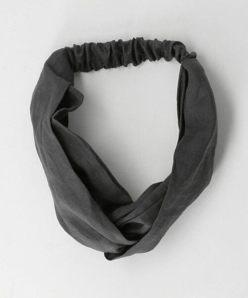 green label relaxing(グリーンレーベルリラクシング)の「SC リネン 無地 クロス ターバン(ヘアバンド・レディース・グレー/オフホワイト/モカ・FREE)」の5枚目の写真