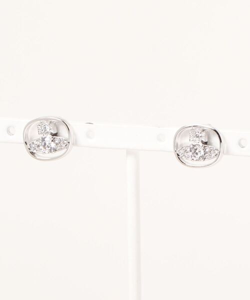Vivienne Westwood(ヴィヴィアンウエストウッド)の「62010282-CN/MILENA EARRINGS(ピアス(両耳用)・レディース・ピンク/シルバー・FREE)」の2枚目の写真