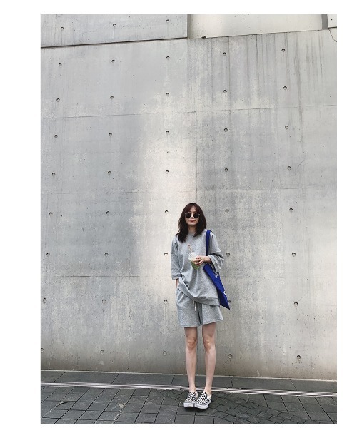ショートパンツ+トップス2点セットのルームウェア セットアップ