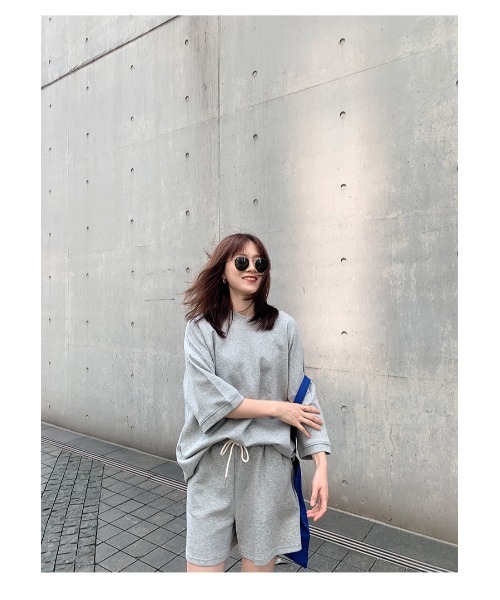 ショートパンツ+トップス2点セットのルームウェア セットアップ