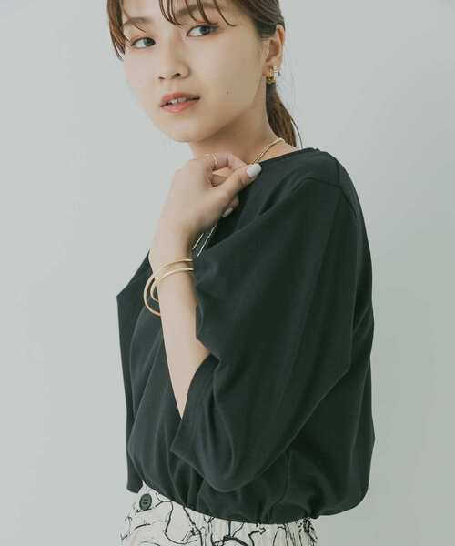 KBF+(ケービーエフプラス)の「KBF+ 袖タックTシャツ(Tシャツ/カットソー・レディース・ブラック/オレンジ系その他/オフホワイト・ONE)」の3枚目の写真