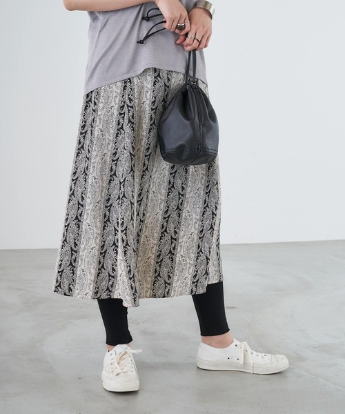 Chaco closet(チャコ クローゼット)の「裾リブデザインコットンリブレギンス(レギンス/スパッツ・レディース・ブラック/グレー/オフホワイト・FREE)」の6枚目の写真