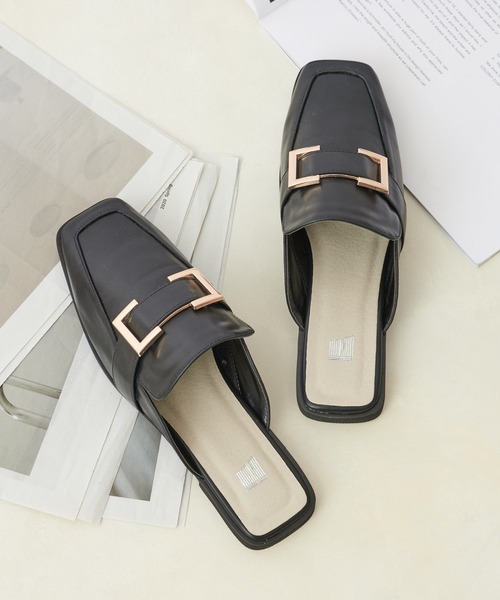 COLONY 2139(コロニートゥーワンスリーナイン)の「【マカロンFoot】スクエアバックルスリッパローファー(サンダル・レディース・ライトグレー/ブラック・23.5cm/24.5cm)」の11枚目の写真