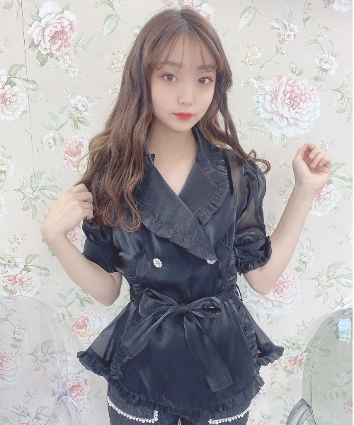 Swankiss(スワンキス)の「TS mermaid shiny TOPS(シャツ/ブラウス・レディース・ピンク/ベージュ/サックスブルー/ブラック/ホワイト・FREE)」の3枚目の写真