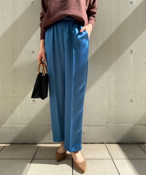 RIVE DROITE(リヴドロワ)の「スタイリッシュに品よく着映える ヴィンテージサテンリラックスパンツ(その他パンツ・レディース・オレンジ/ブルー・FREE)」の1枚目の写真