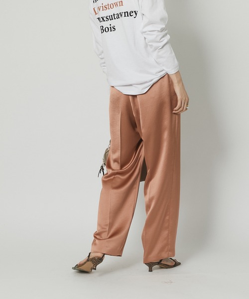 RIVE DROITE(リヴドロワ)の「スタイリッシュに品よく着映える ヴィンテージサテンリラックスパンツ(その他パンツ・レディース・オレンジ/ブルー・FREE)」の21枚目の写真