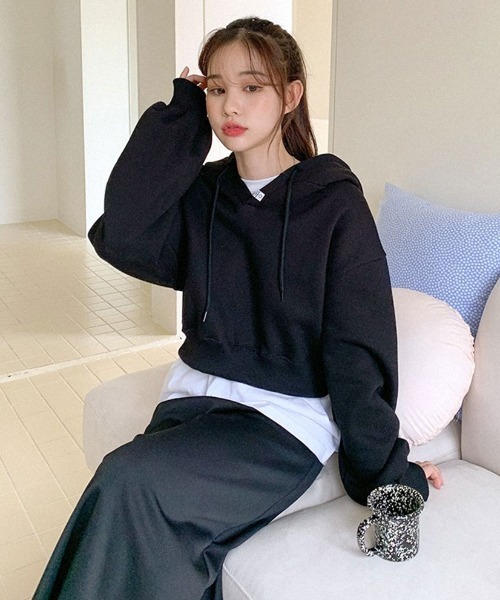 muahmuah(ムーアムーア)の「A'GEM/9 × .kom『muah muah/ムーアムーア』MUAH POINT CROP HOODIE/ワンポイント クロップド丈プルオーバーパーカー(パーカー・レディース・アイボリー/グレー/ブラック・FREE)」の21枚目の写真