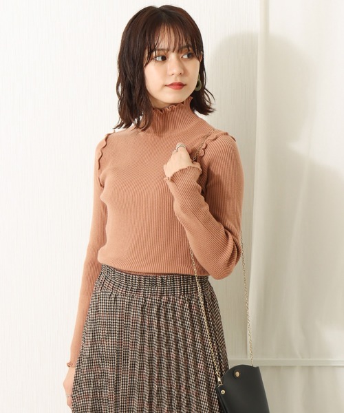 libelle more（リベル モア）の「12Gスフレニット　ハイネックメローニット（ニット/セーター・レディース・ブラック/ラベンダー/ベージュ/オレンジ/マスタード・M/L）」の9枚目の写真