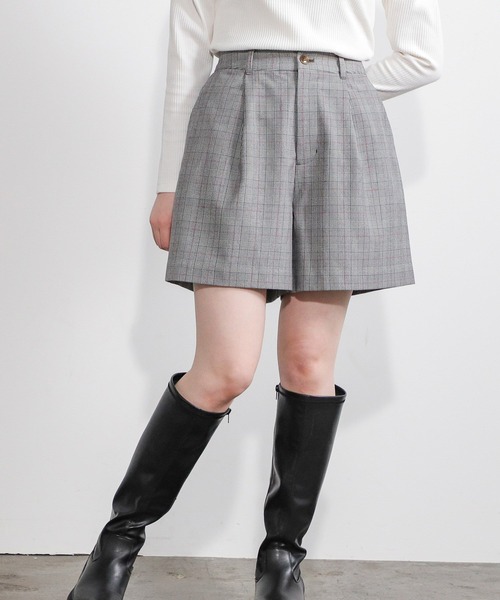 Honeys(ハニーズ)の「ショートパンツ(その他パンツ・レディース・ブラック/ブラック×レッド/ベージュ系その他/ブラック×ブルー/ブルー系その他・M/S/L)」の3枚目の写真