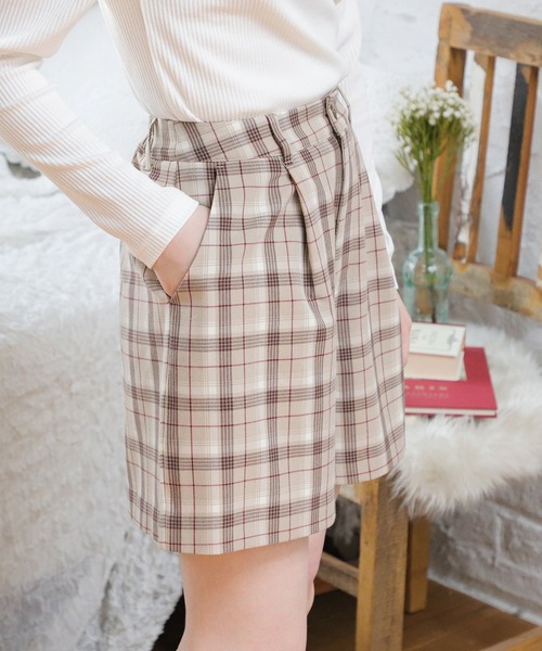Honeys(ハニーズ)の「ショートパンツ(その他パンツ・レディース・ブラック/ブラック×レッド/ベージュ系その他/ブラック×ブルー/ブルー系その他・M/S/L)」の10枚目の写真