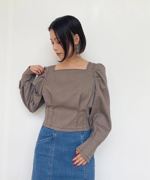 FREE'S MART（フリーズマート）の「◇スクエアネック短丈ボリュームスリーブブラウス（シャツ/ブラウス・レディース・ブラック系その他/ベージュ系その他/レッド系その他/グリーン系その他・FREE）」の13枚目の写真