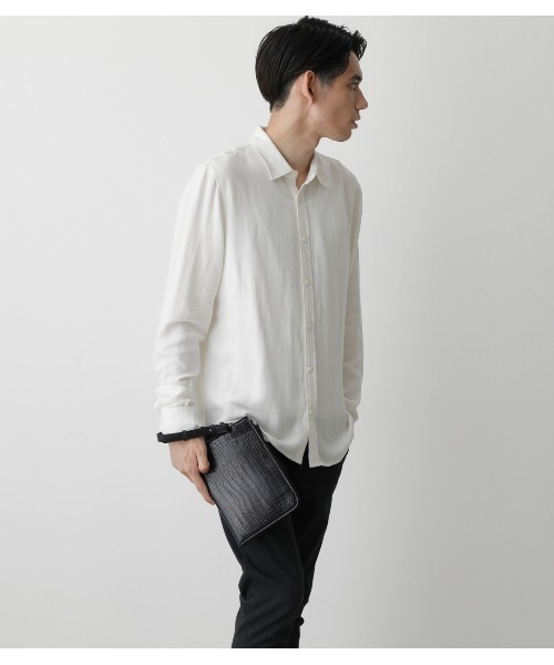 AZUL by moussy（アズールバイマウジー）の「CROCODILE EMBOSSED CLUTCH/クロコダイルエンボスクラッチ（クラッチバッグ・メンズ・ブラック・FREE）」の10枚目の写真