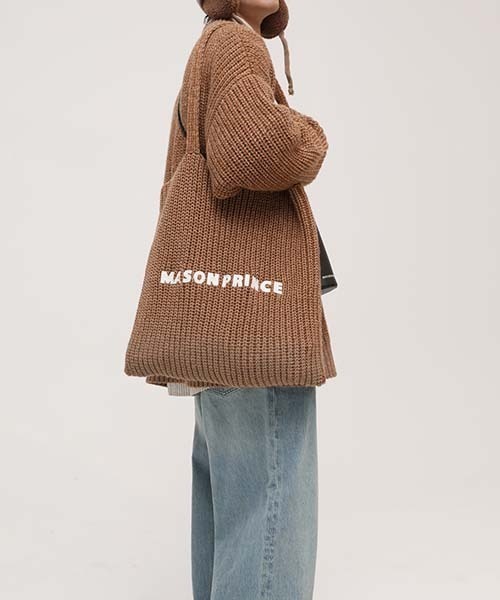 MASONPRINCE(メイソンプリンス)の「【MASONPRINCE】Brand logo knit tote bag BB1996(トートバッグ・メンズ・カーキ/ダークグレー/ブラウン・FREE)」の4枚目の写真