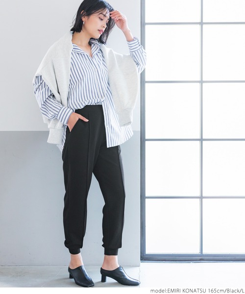 coca(coca)(コカ)の「ピンタックジョガーパンツ(その他パンツ・レディース・ブラック・M/L)」の4枚目の写真
