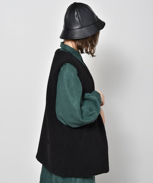 RETRO GIRL（レトロガール）の「キルトボアリバーベスト（ベスト・レディース・ブラック/オフホワイト/ブラウン・FREE）」の7枚目の写真